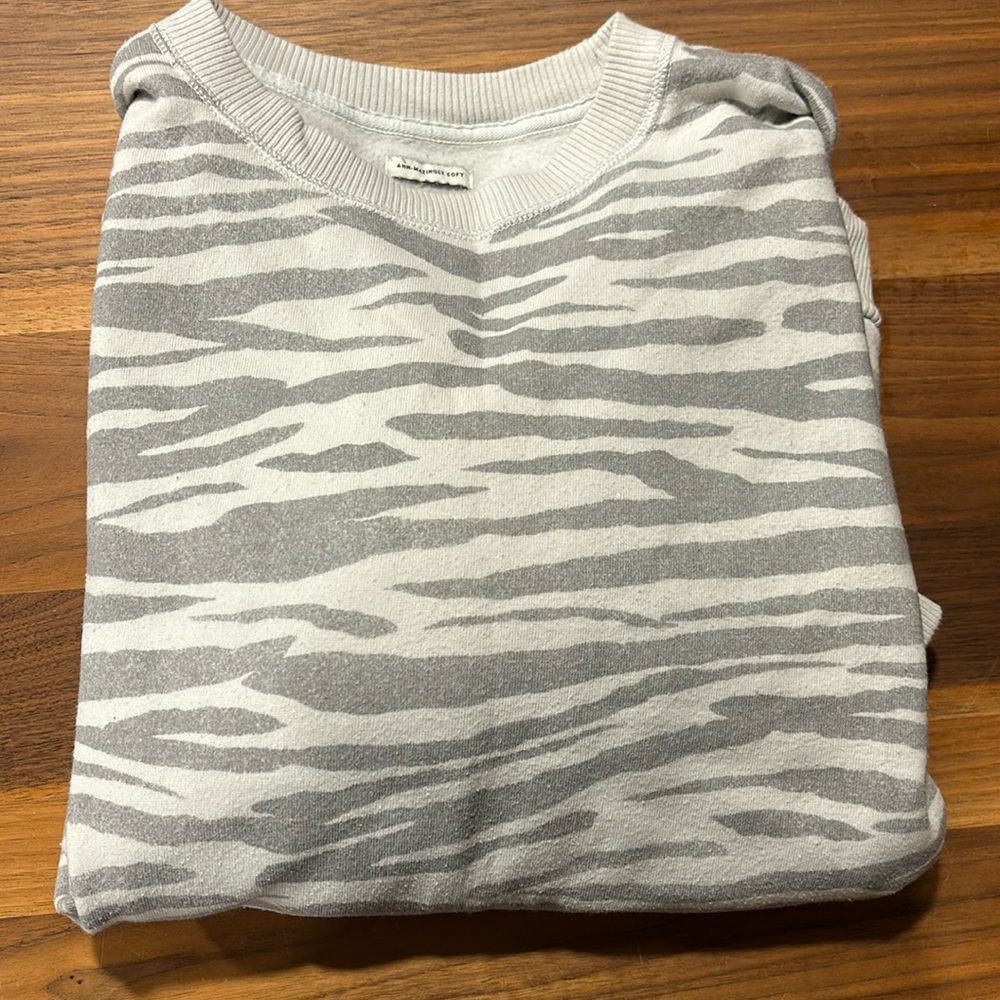 Ahh mazingly soft zebra print crewneck